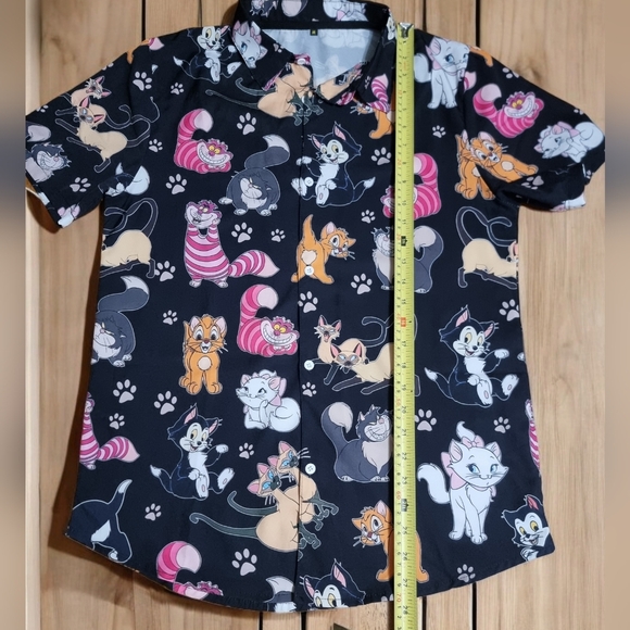Disney Cats Unisex Button Down Short Sleeve Shirt - Picture 5 of 8